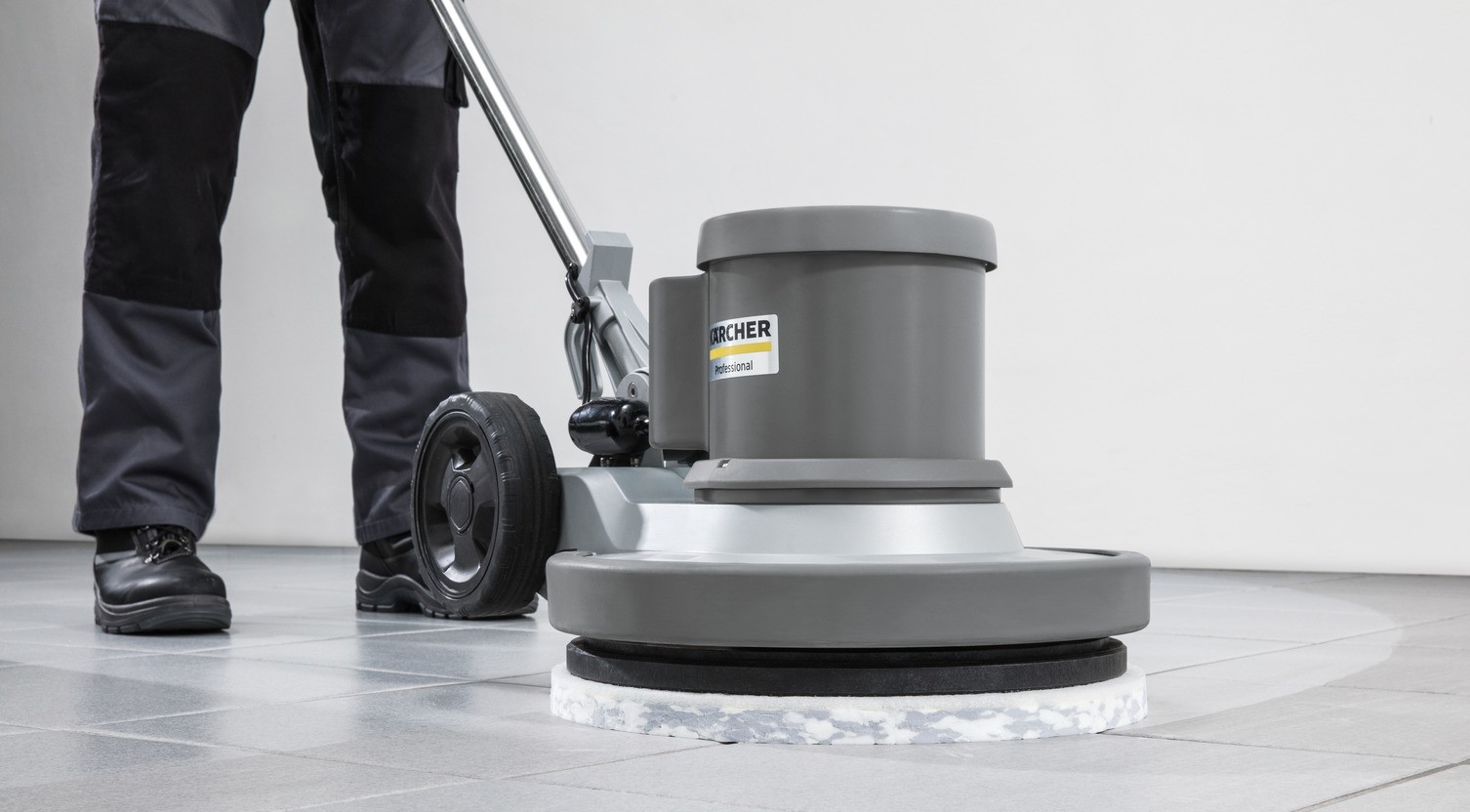 Review Karcher BDS 43/150 C Classic, Mesin Polisher Lantai Profesional untuk Gedung dan Industri